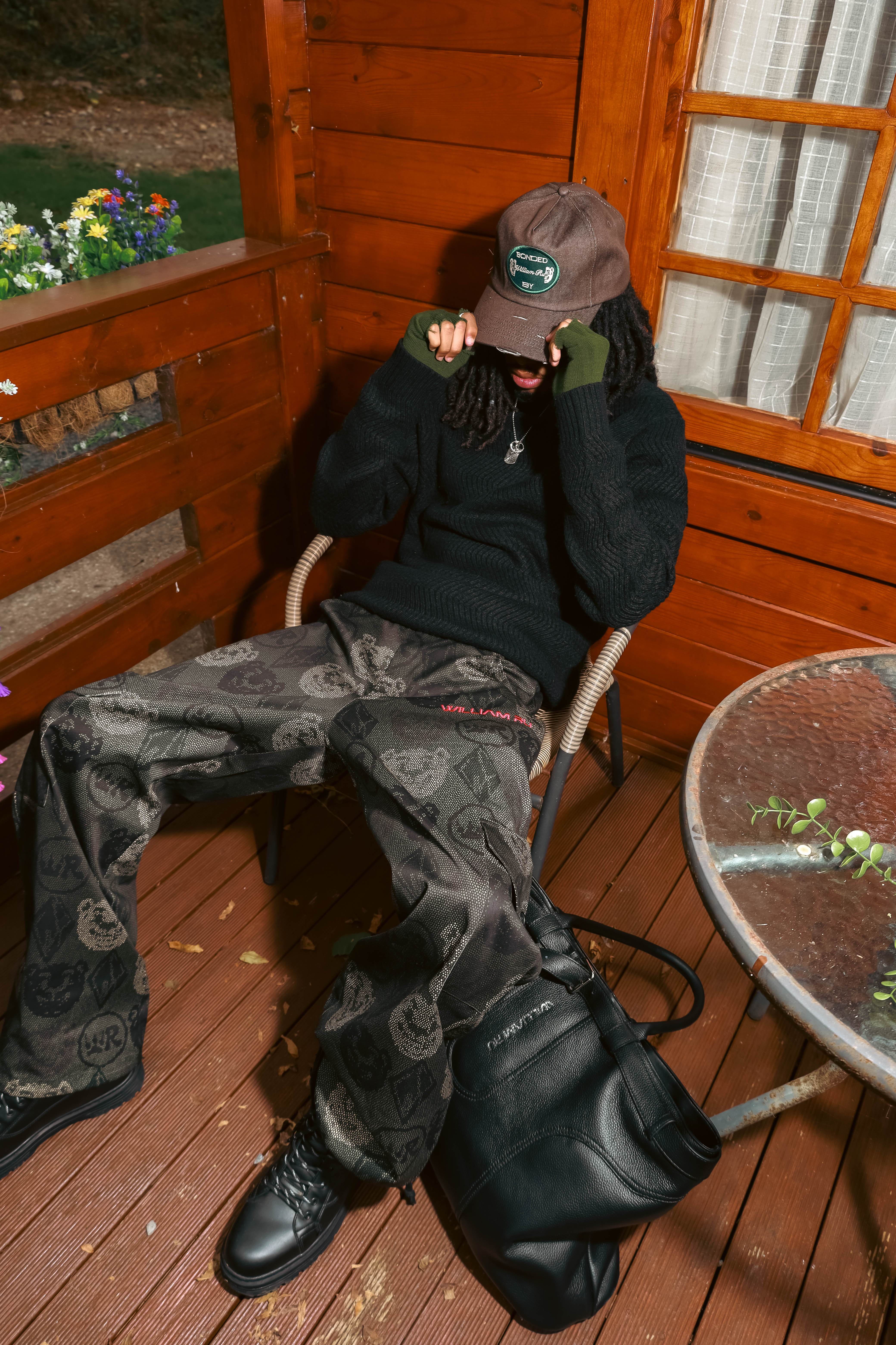 THE ABSOLUTE BAG in Obsidian