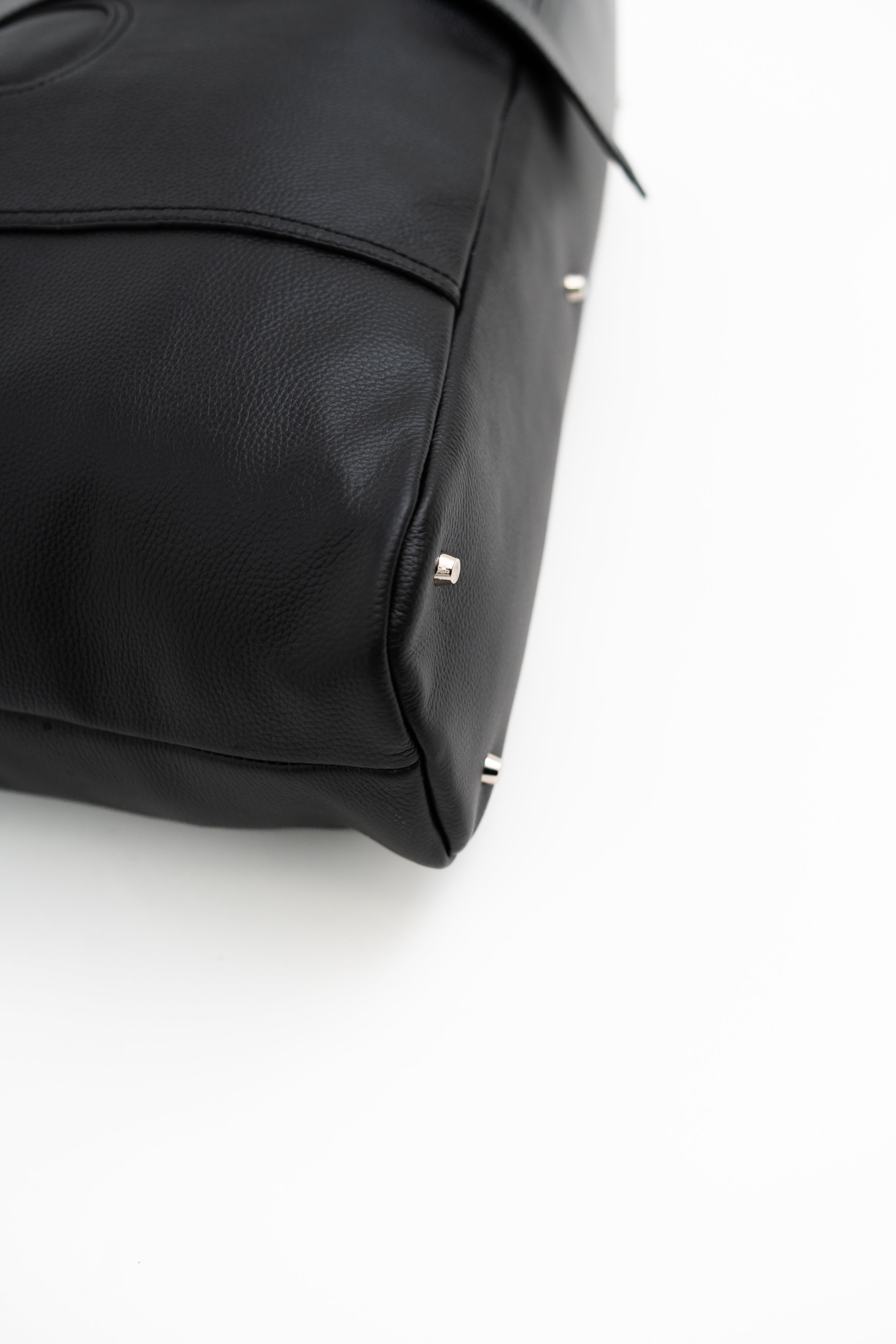 THE ABSOLUTE BAG in Obsidian